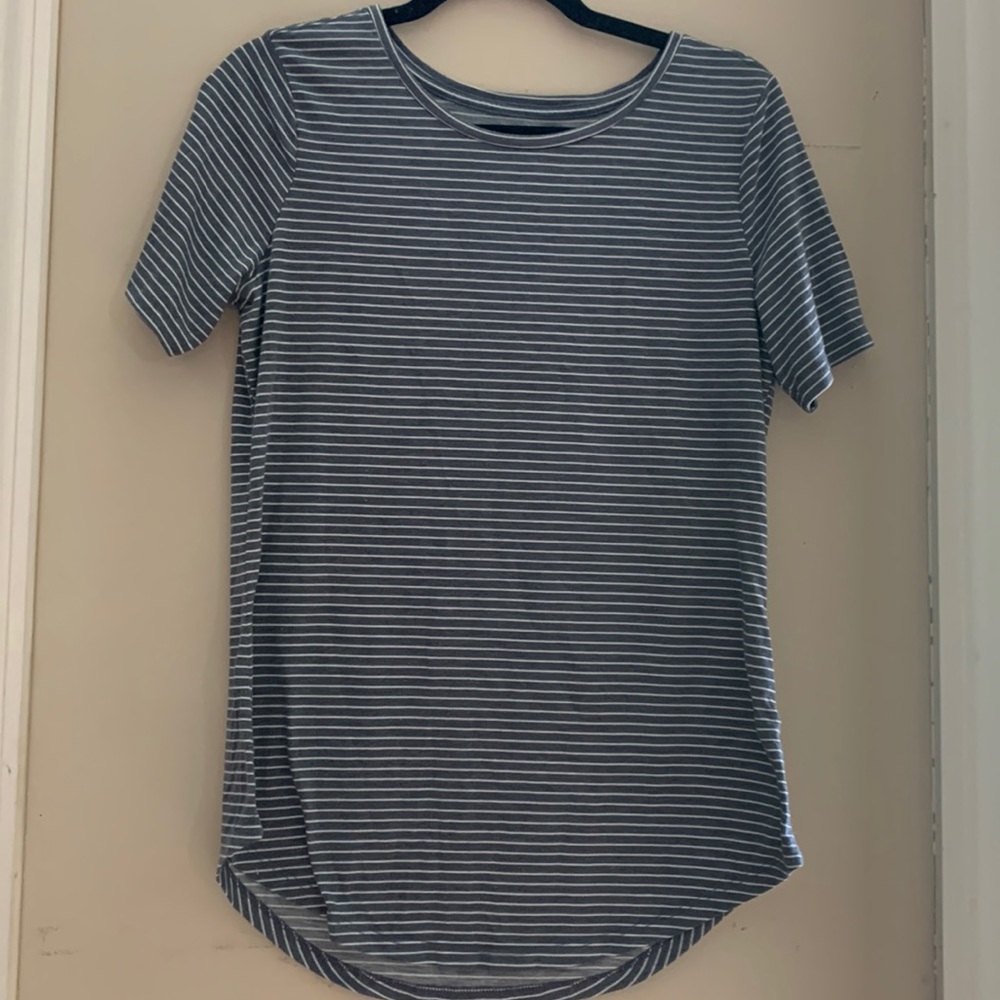 Old navy active shirt